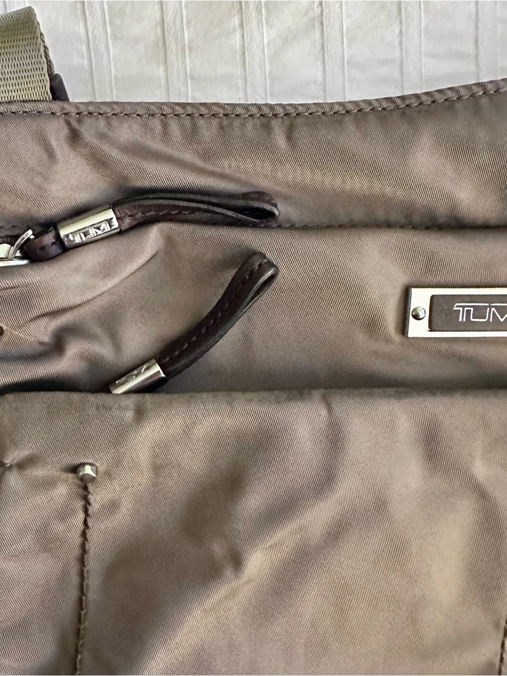Tumi Voyageur Sumatra Crossbody Bag Mushroom Grey Brown Travel Messenger Nylon